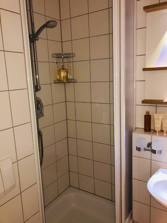 Studio Apartment แอร์ฟวร์ท ภายนอก รูปภาพ